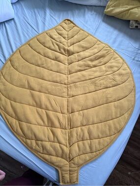 kate quinn BAMBOO Honey Mustard Leaf Play Mat